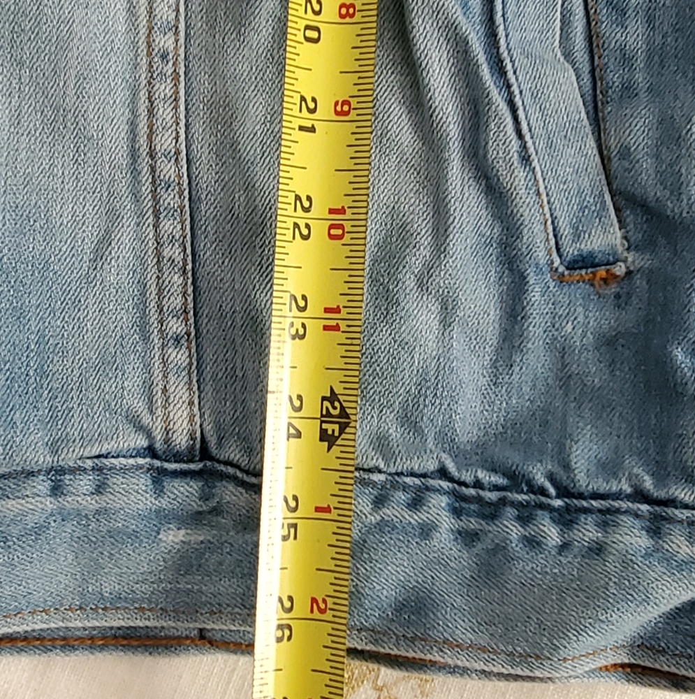 Evolution In Design Distressed Blue Denim Men's Jacket. Large. - Picture 8 of 9